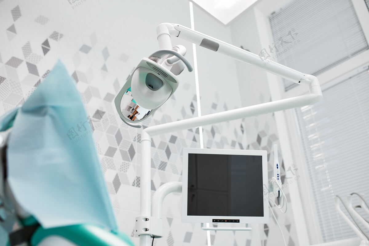 技术员牙医办公室的内部和特殊设备室内无人医疗