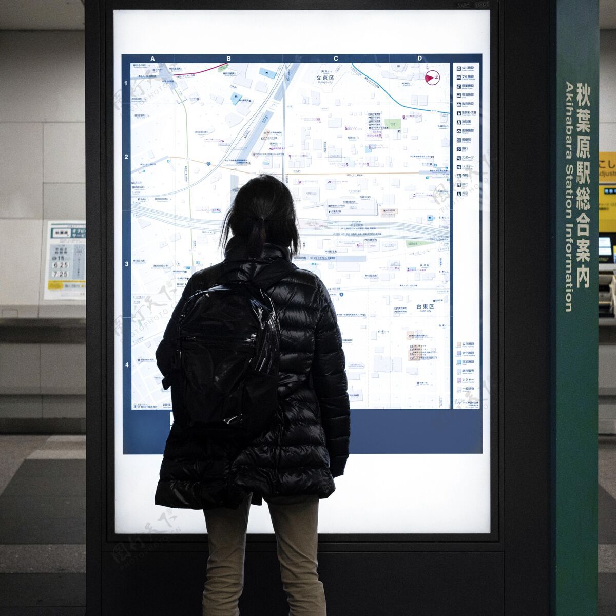 火车站日本地铁列车系统乘客信息显示屏旅游城市交通城市