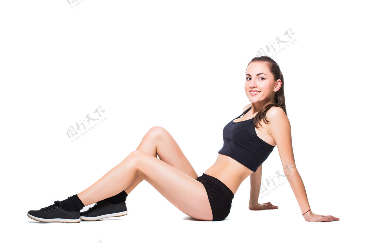 能量健身女做伸展运动隔离在白色背景女性锻炼年轻
