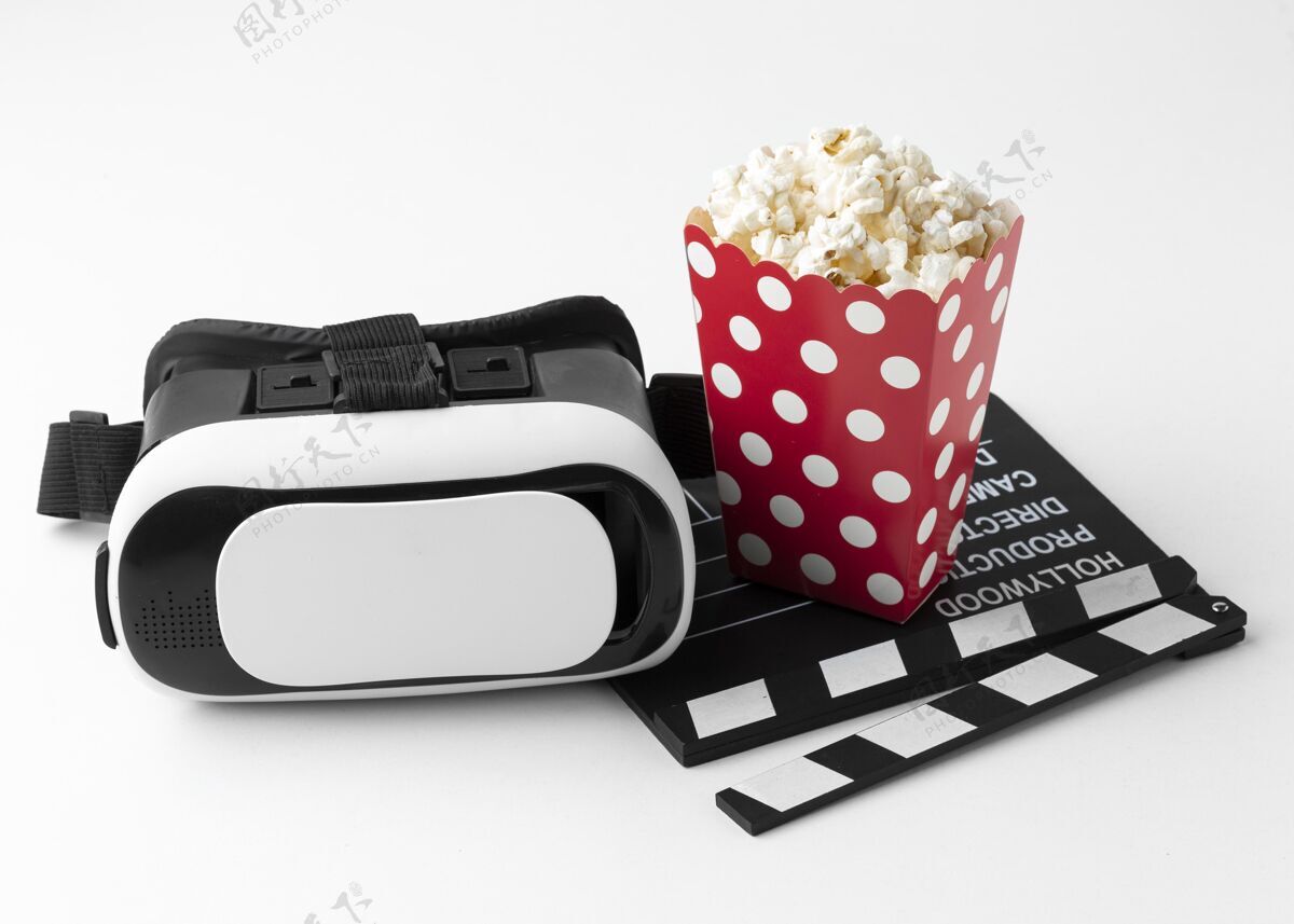 虚拟现实耳机虚拟现实耳机和爆米花设备电影石板模拟