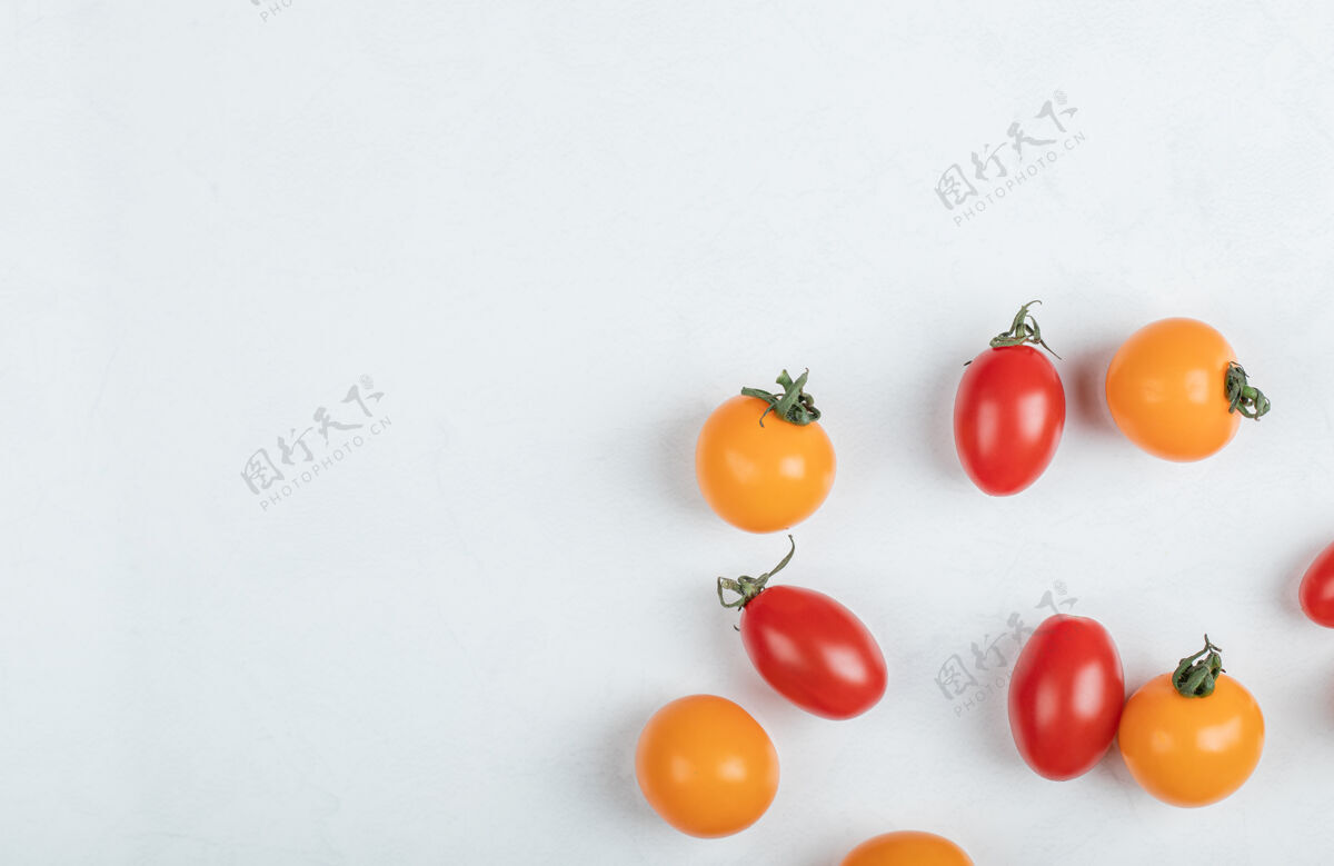 展示一堆樱桃番茄的特写照片高质量的照片杂货店摊位自然