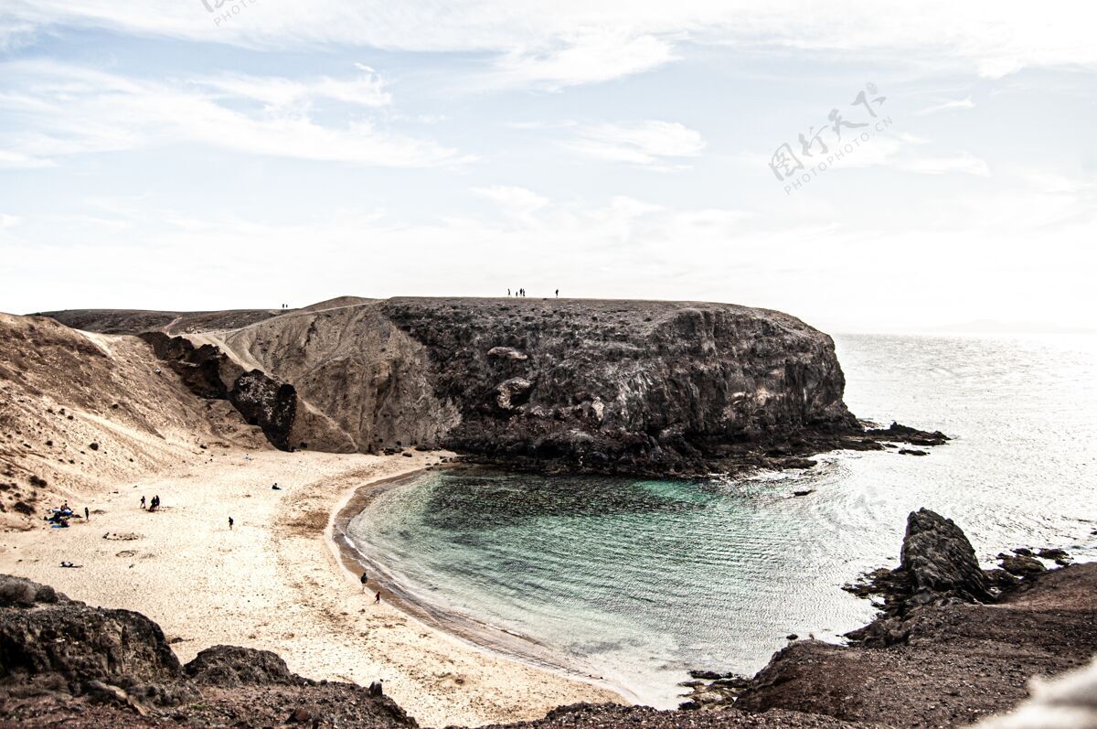 沙滩美丽的镜头普拉亚德拉塞拉位于兰萨罗特西班牙白天海景海洋大西洋