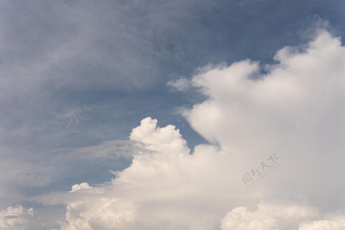 天空不同形状的白云自由自然背景