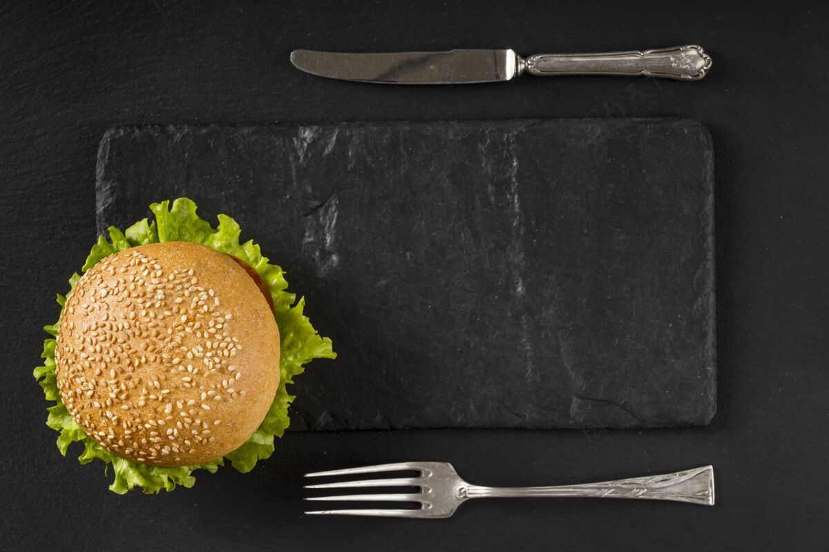 菜单俯瞰汉堡和餐具快餐汉堡包芝士汉堡
